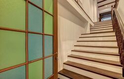 North Bridge Road (D7), Office #632851681